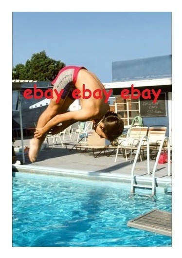 NOAH HATHAWAY shirtless photo actor 8×10 / 20×25 cm / pool17 barefoot
