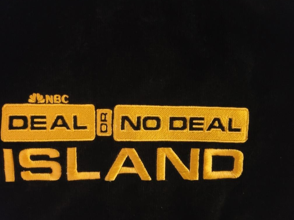 Rare Beautiful NBC Deal or No Deal Island TV Show BEACH TOWEL 30×60 Promotional