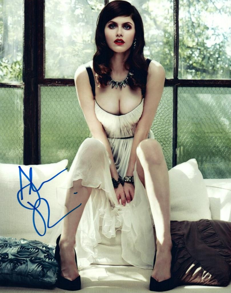 Alexandra Daddario signed 8×10 Picture Photo Pic autograph with COA