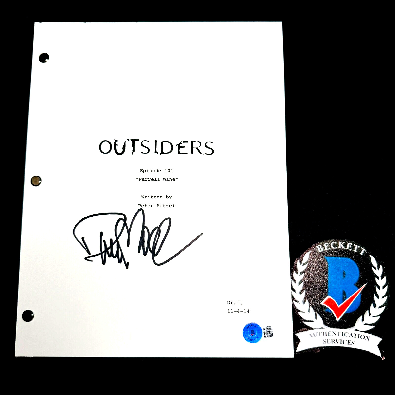 DAVID MORSE SIGNED OUTSIDERS PILOT TV SCRIPT w/ BECKETT BAS COA