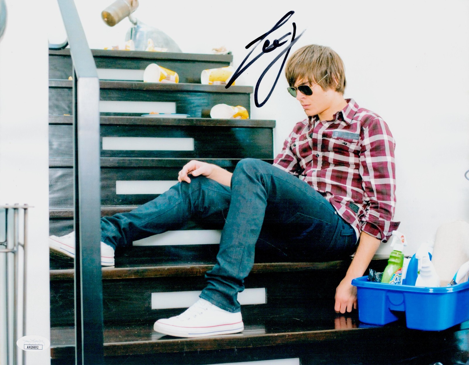 ZAC EFRON Hand Signed 11×14 Photo 17 AGAIN Authentic Autograph JSA COA Cert