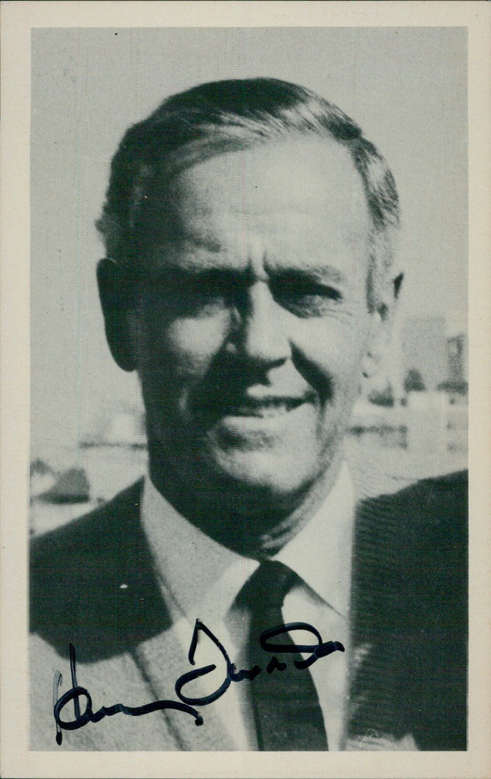 Henry Fonda Actor Signed 3.5×5.5 Postcard Photo JSA Authenticated