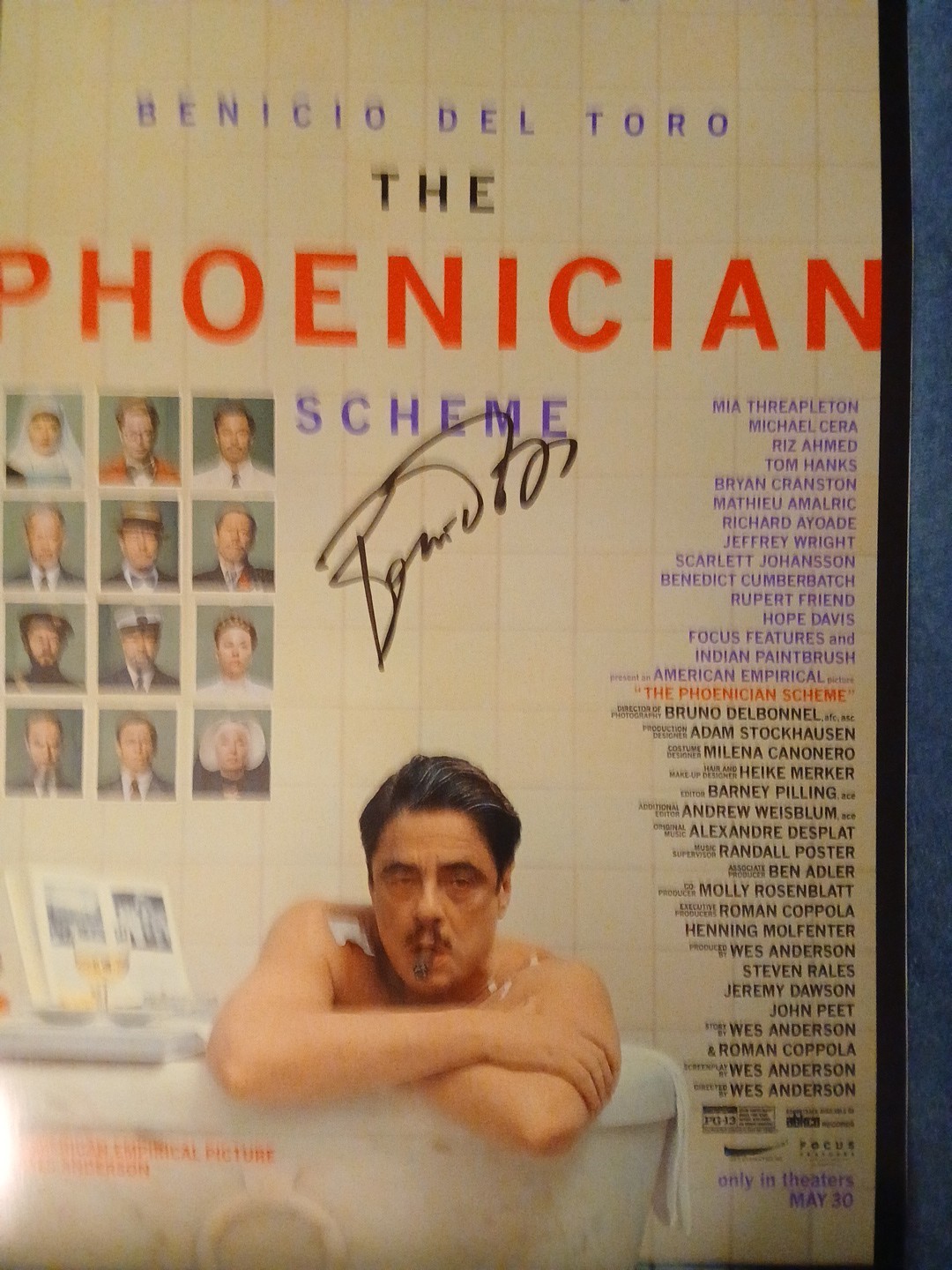 Benicio Del Toro Hand Signed 12×18 THE PHOENICIAN SCHEME Photo