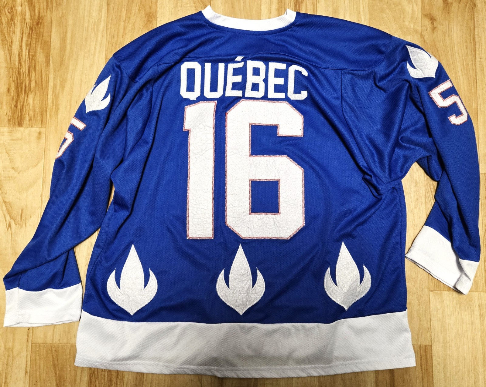 Original Pearl Jam Quebec Hockey Jersey Limited Edition May 5, 2016 Size Small