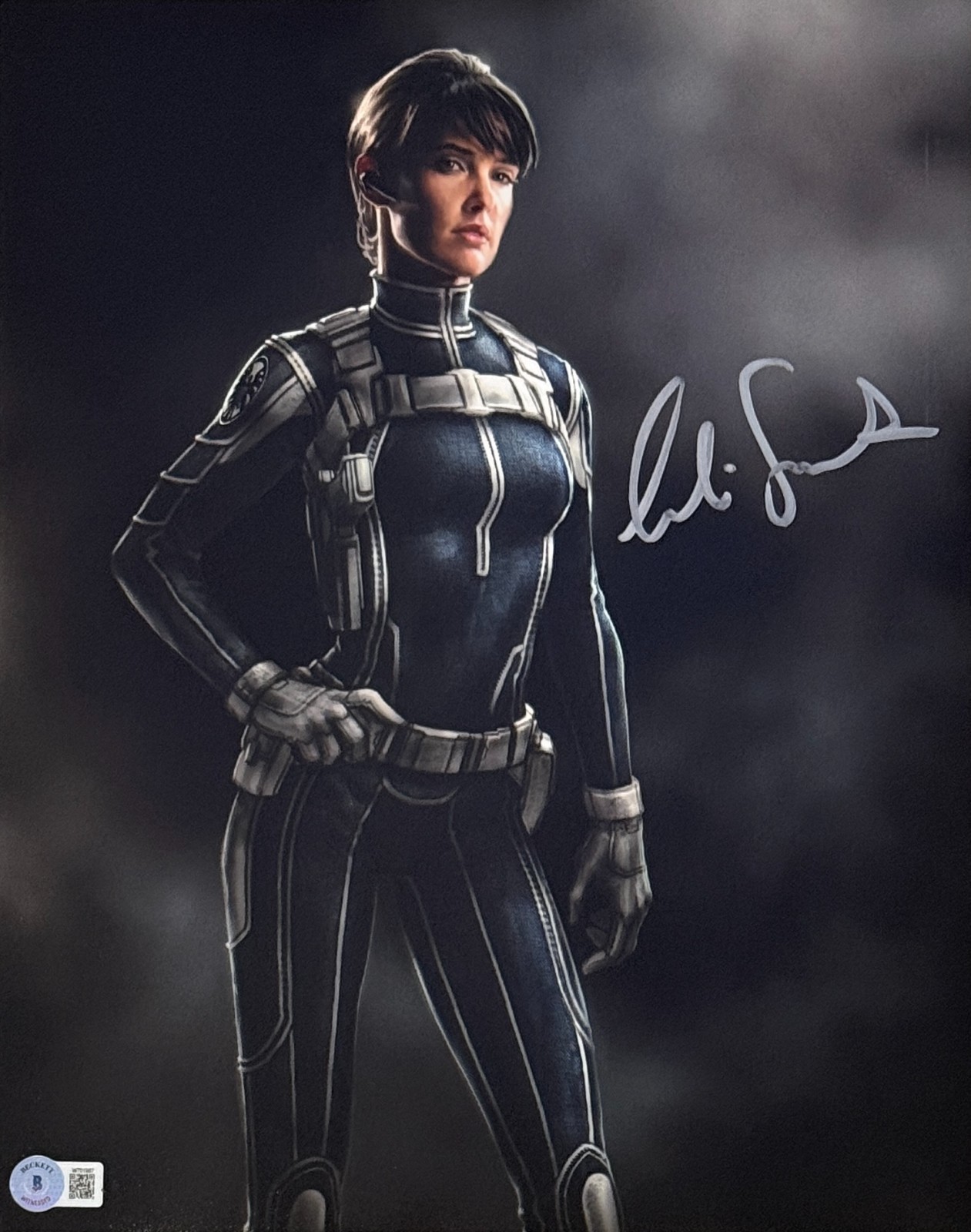 Cobie Smulders Signed 11×14 Photo SHIELD Avengers Marvel Beckett BAS Witnessed