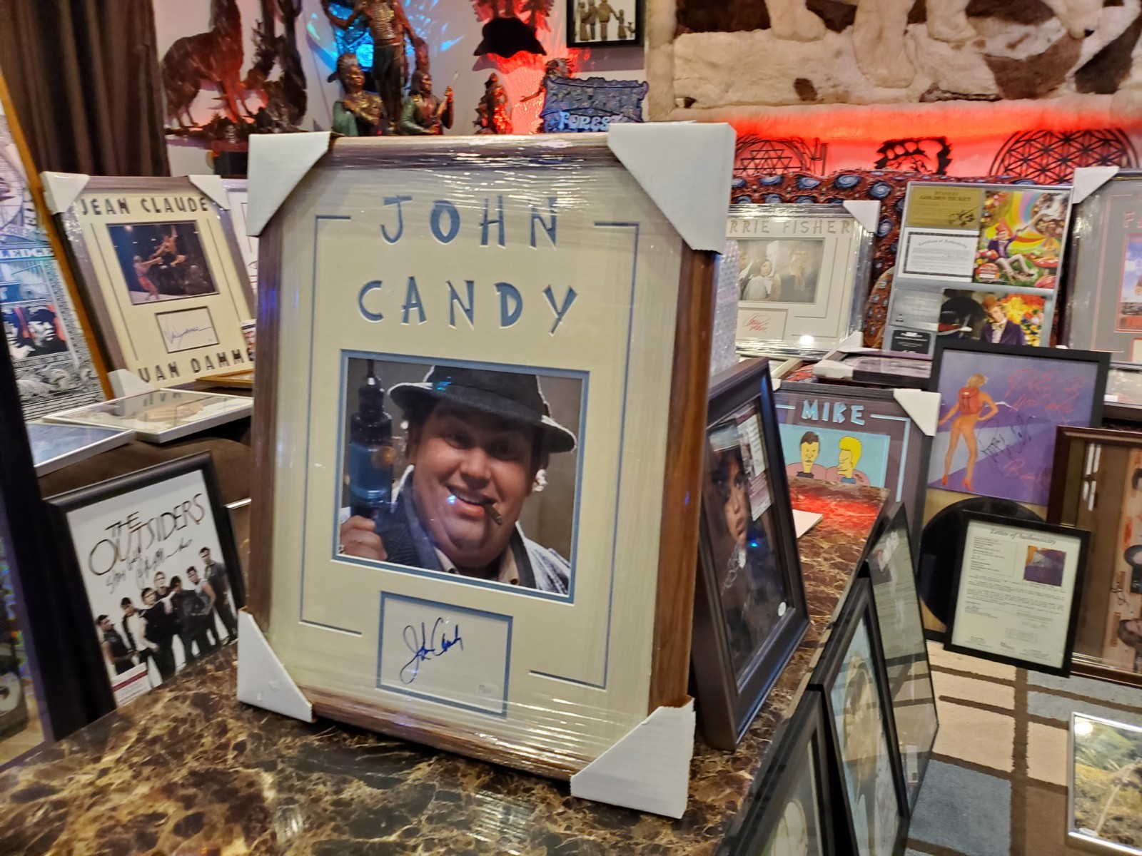 JOHN CANDY SIGNED DISPLAY JSA CERT+ L.O.A UNCLE BUCK AUTO SIGNATURE BAS JSA RARE