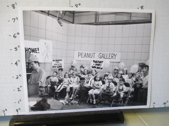 NBC TV kid show photo 1950s HOWDY DOODY puppet Peanut Gallery studio (1989)