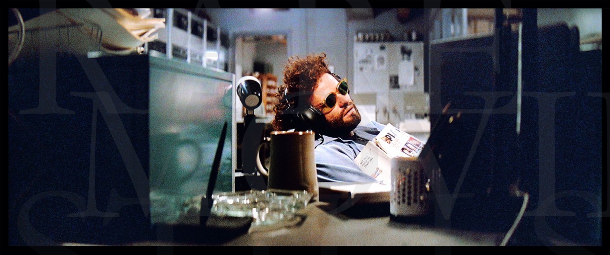 The Thing 1982 Carpenter Windows Radio Rare Movie Still Photo 17″x 7″
