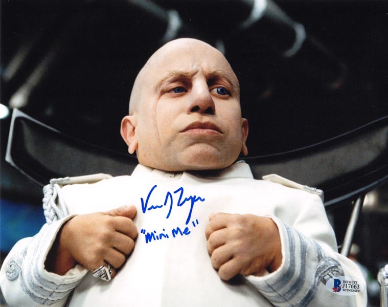 VERNE TROYER SIGNED 8×10 PHOTO + MINI ME AUSTIN POWERS BECKETT WITNESSED BAS