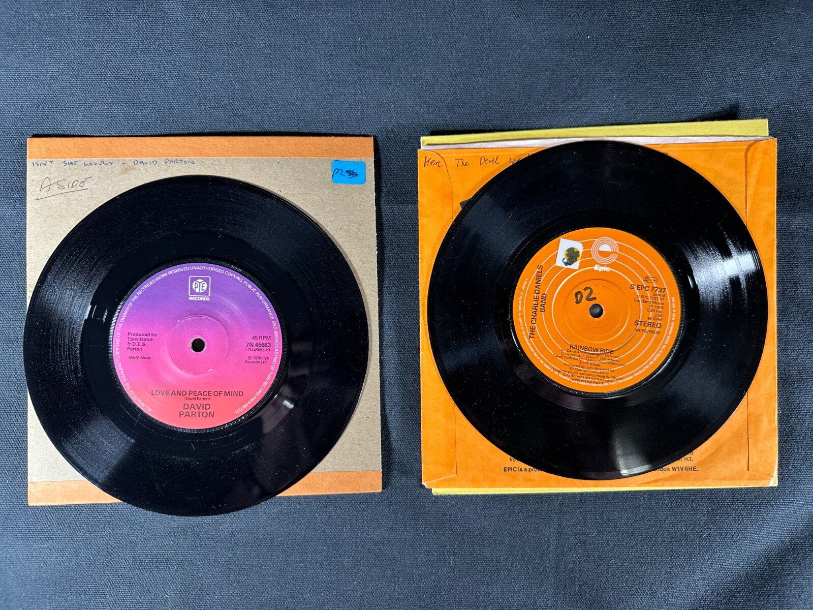 Vintage UK 45’s Bellamy Charlie Daniels Glen Campbell Johnny Cash Kenni Huskey