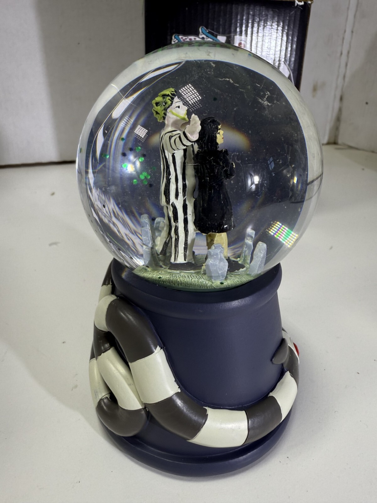 BEETLEJUICE MUSICAL BROADWAY TEATHER Lydia Beetlejuice Mini Globe OFFICIAL NEW!