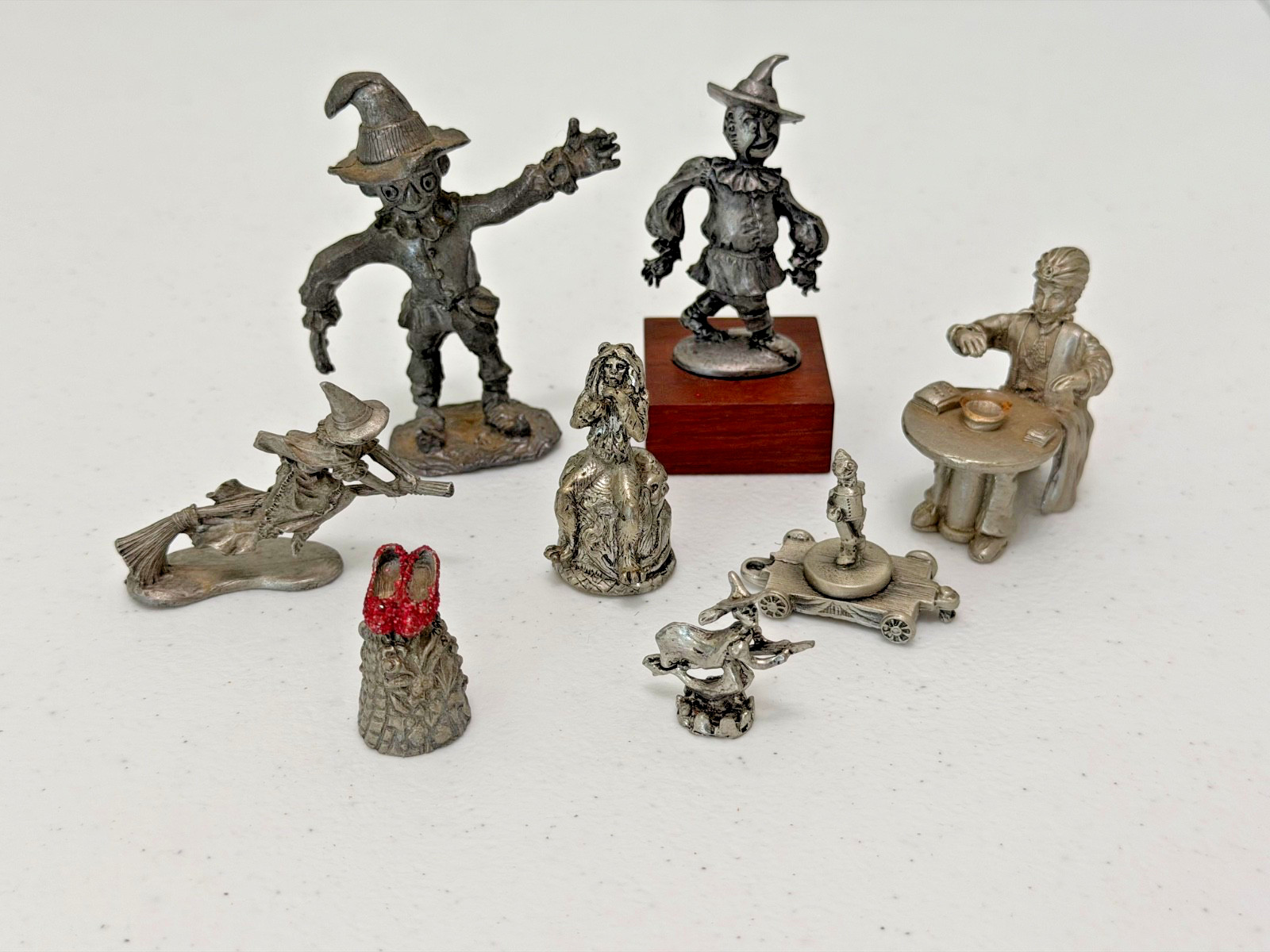 VINTAGE WIZARD OF OZ PEWTER FIGURINES LOT OF 8