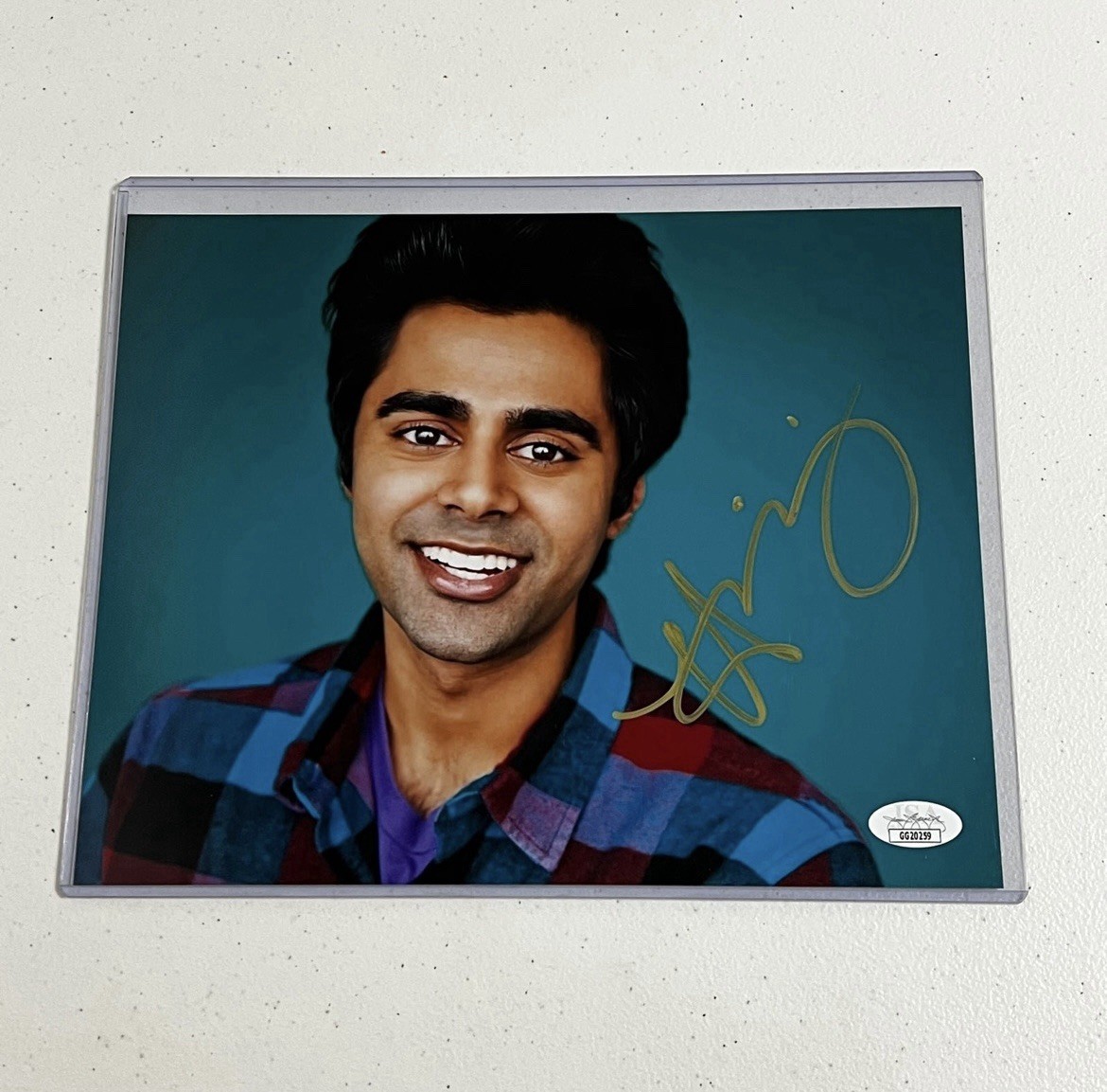 Hasan Minhaj Signed Autographed 8×10 Photo JSA Comedian Actor Daily Show Patriot