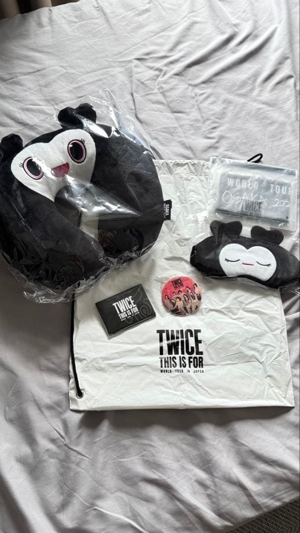 TWICE THIS IS FOR YOU Tour Neck Pillow Eye Mask Shopper Set Authentic Rare