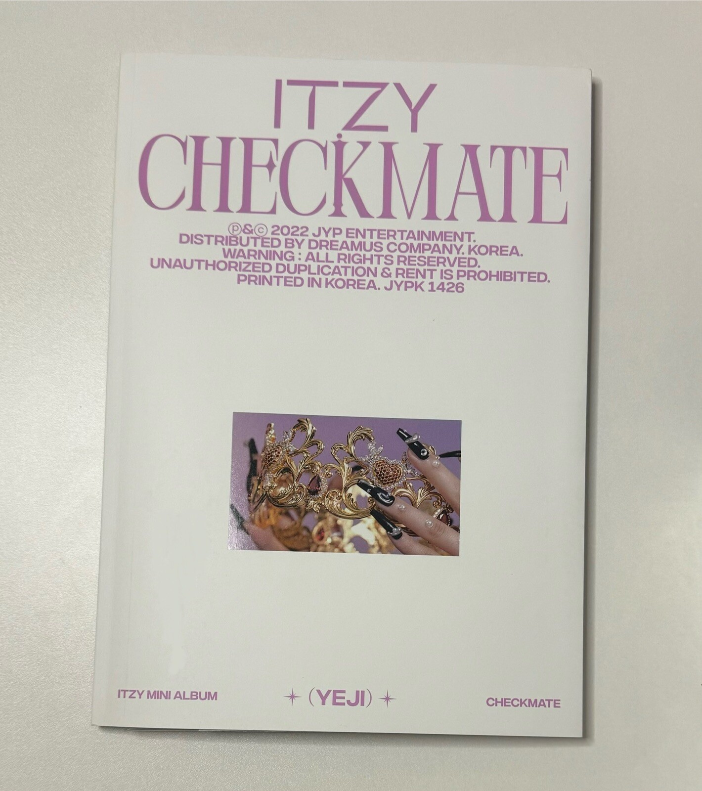 ITZY CHECKMATE KPOP ALBUM | COMES W/ PRE-ORDER BENEFITS | OPENED/UNSEALED