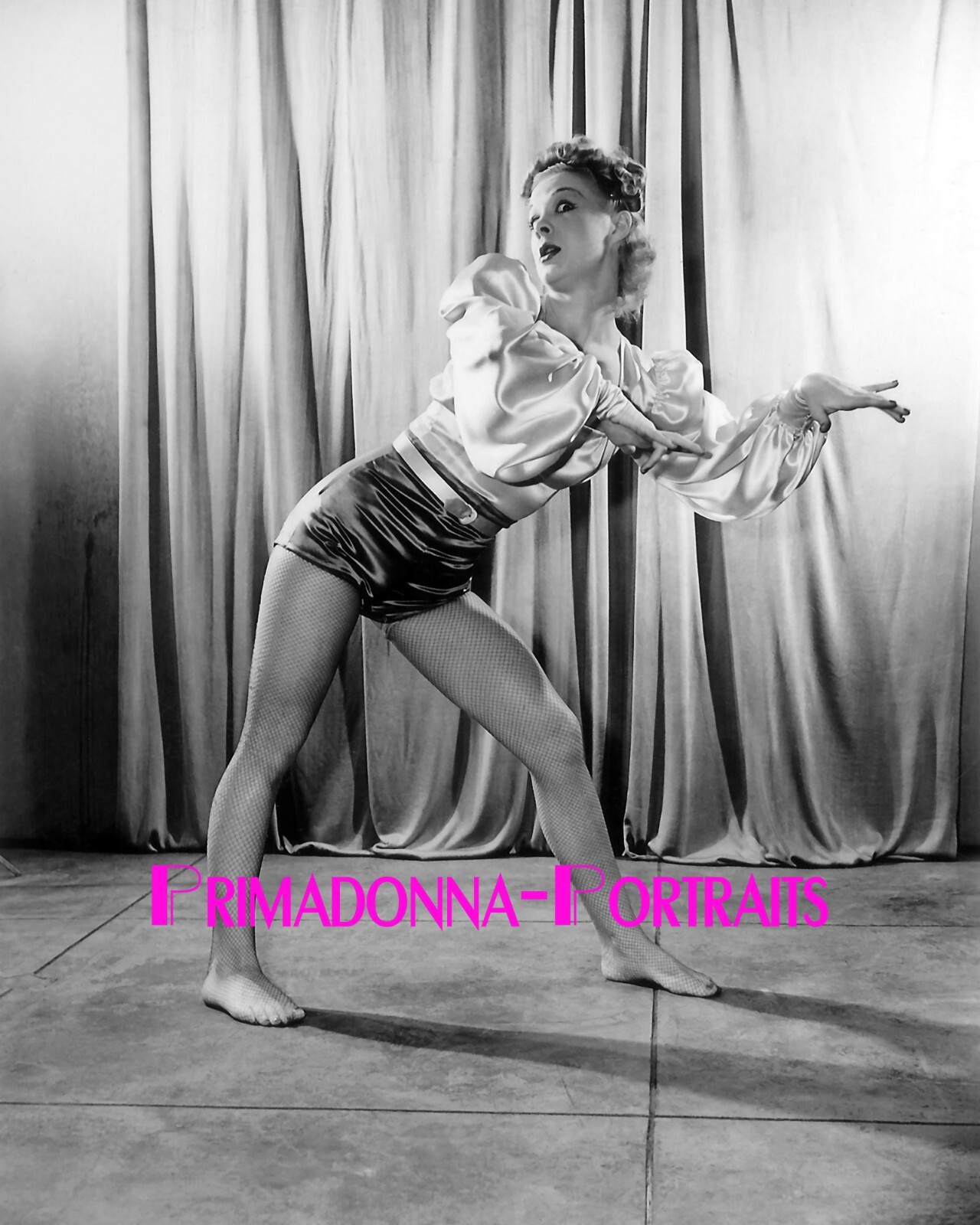 BETTY HUTTON 8X10 Lab Photo 1940s Sexy Fishnet Stocking Barefoot Portrait