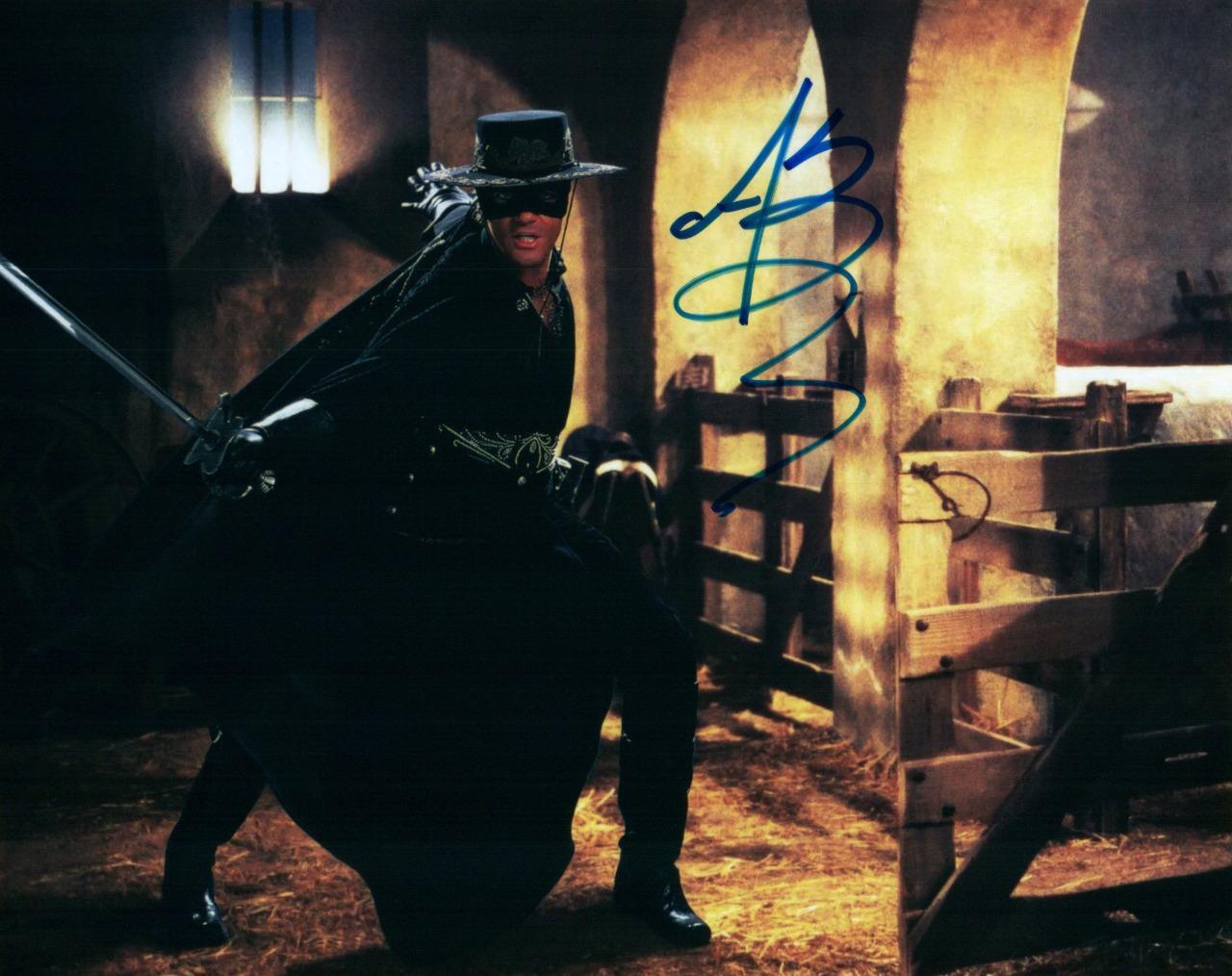 Antonio Banderas autographed 8×10 Photo signed Picture pic and COA