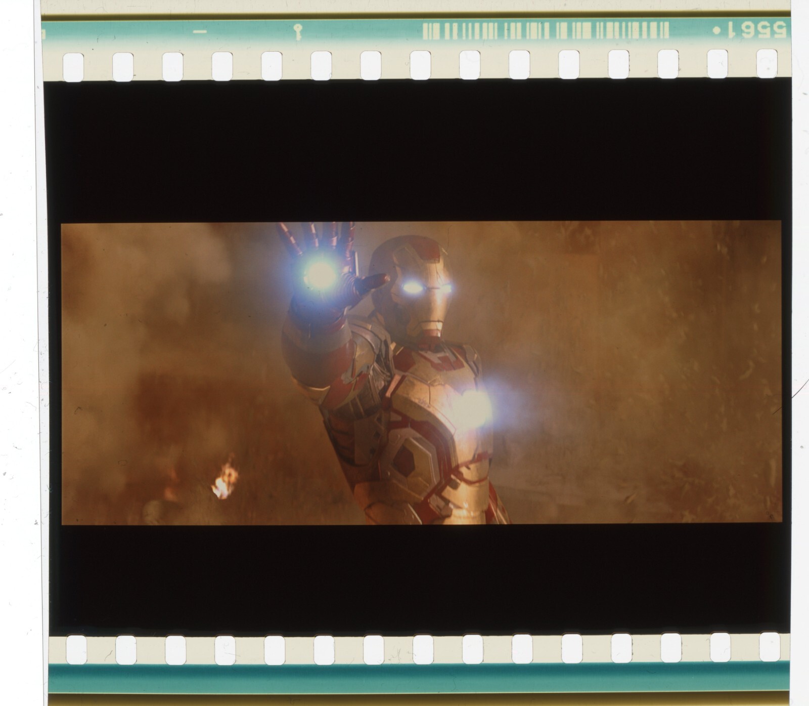 Iron Man 3 – 70mm IMAX Film Frame Cell MARVEL – (17004)