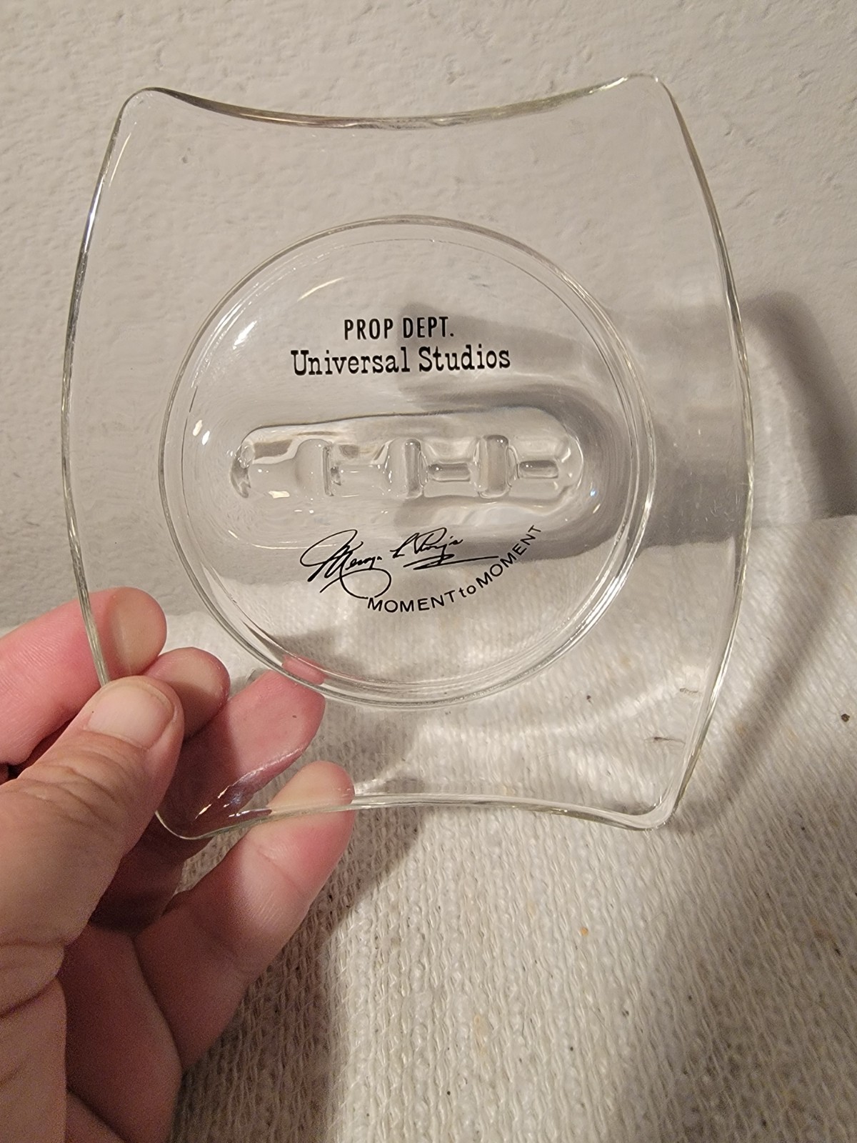 MOMENT TO MOMENT PROP DEPT UNIVERSAL STUDIOS VINTAGE CLEAR GLASS ASHTRAY 1966