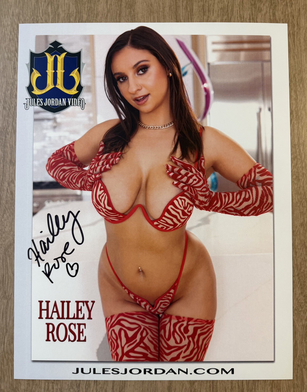 Hailey Rose Adult Model Autographed AVN 8.5 x 11 Photo