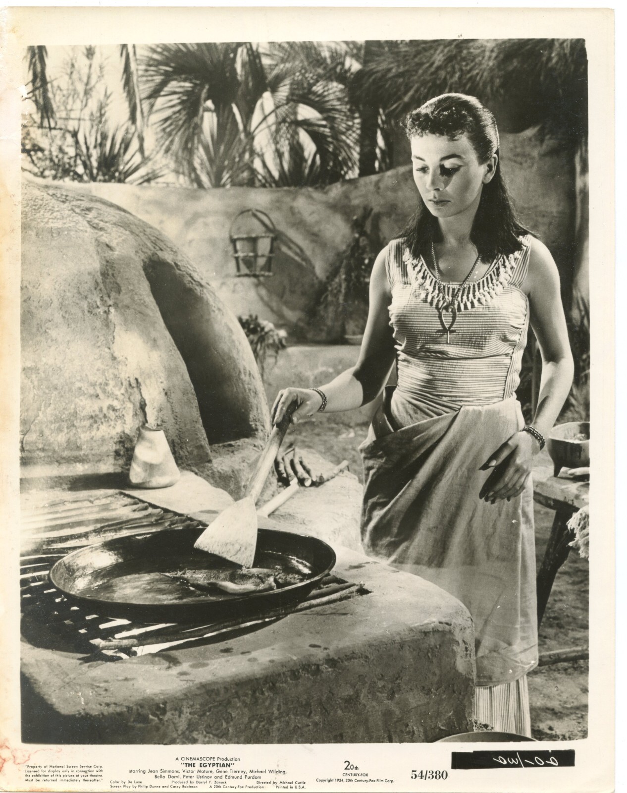 Jean Simmons in THE EGYPTIAN (1954), f18621