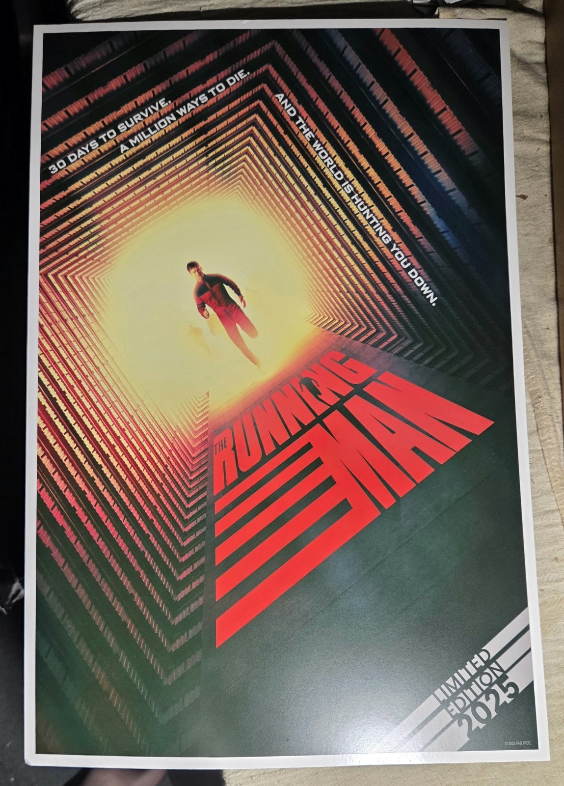 THE RUNNING MAN 2025 LIMITED EDITION GLOSSY-FRONT MOVIE POSTER GLEN POWELL 18×12