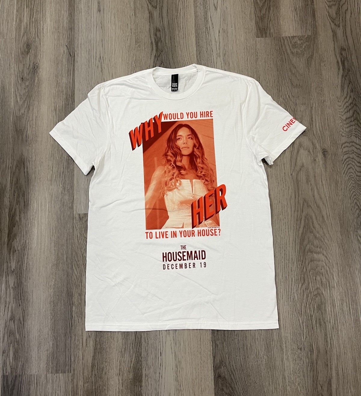 The Housemaid Sydney Sweeney Amanda Seyfried Original Movie Promo T-Shirt Medium