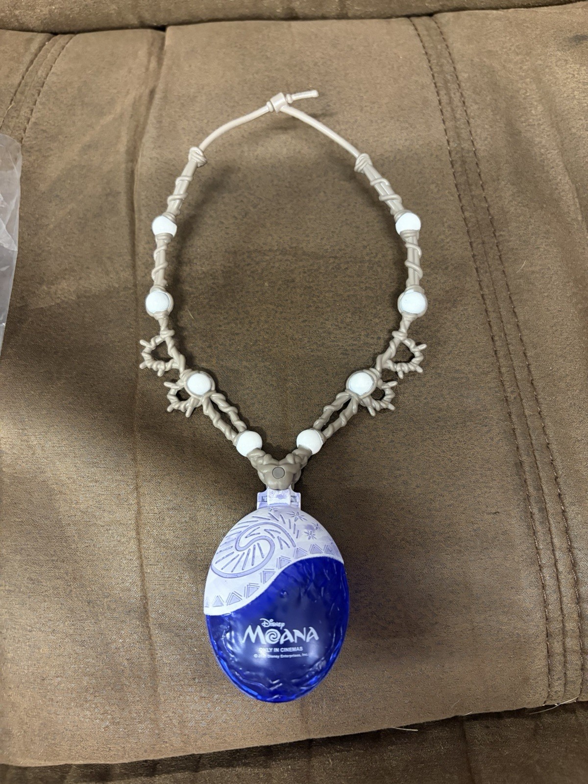 AMC Disney Moana 2026 Heart of Te Fiti PVC Necklace Theater Promo New