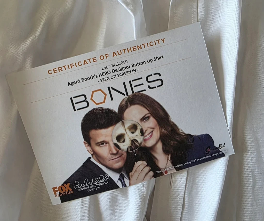 BONES: David Boreanaz (Seeley Booth) Screen Worn Shirt Studio COA