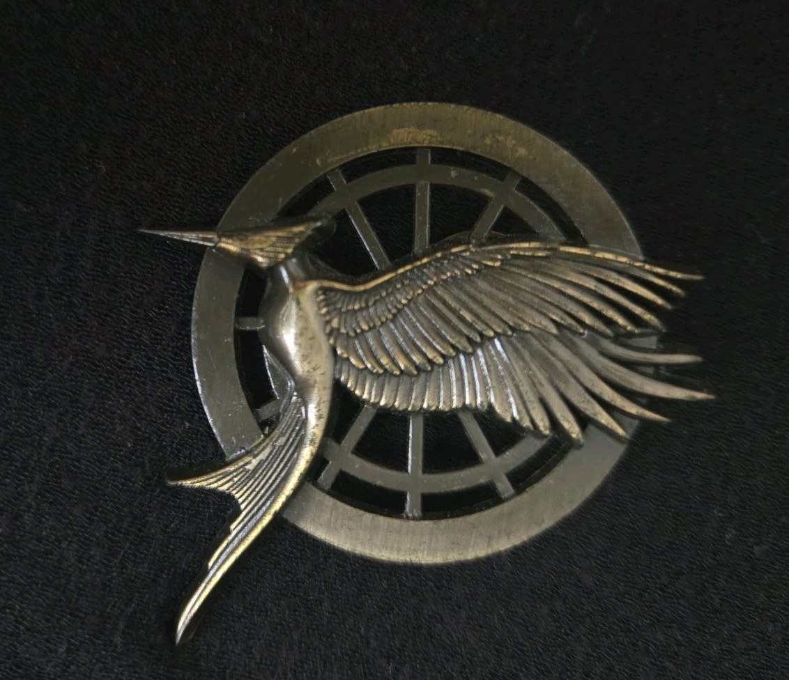 Hunger Games Mockingjay Catching Fire Badge Lapel Pin. Bronze-Tone, Zinc Alloy