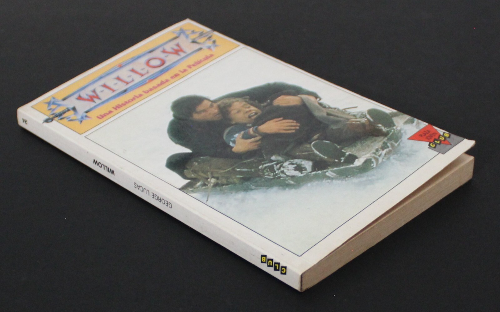1988 WILLOW Movie Book / Novel Softcover Spain Vintage 7″ x 4.25″ (18 x 11 cm.)