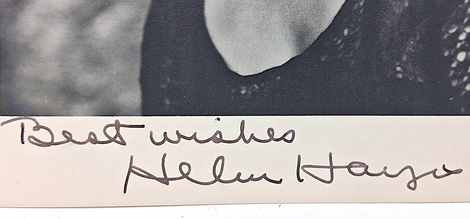 Helen Hayes Autographed Promotional Photo 7″ x 5″ 1960s Signed Picture