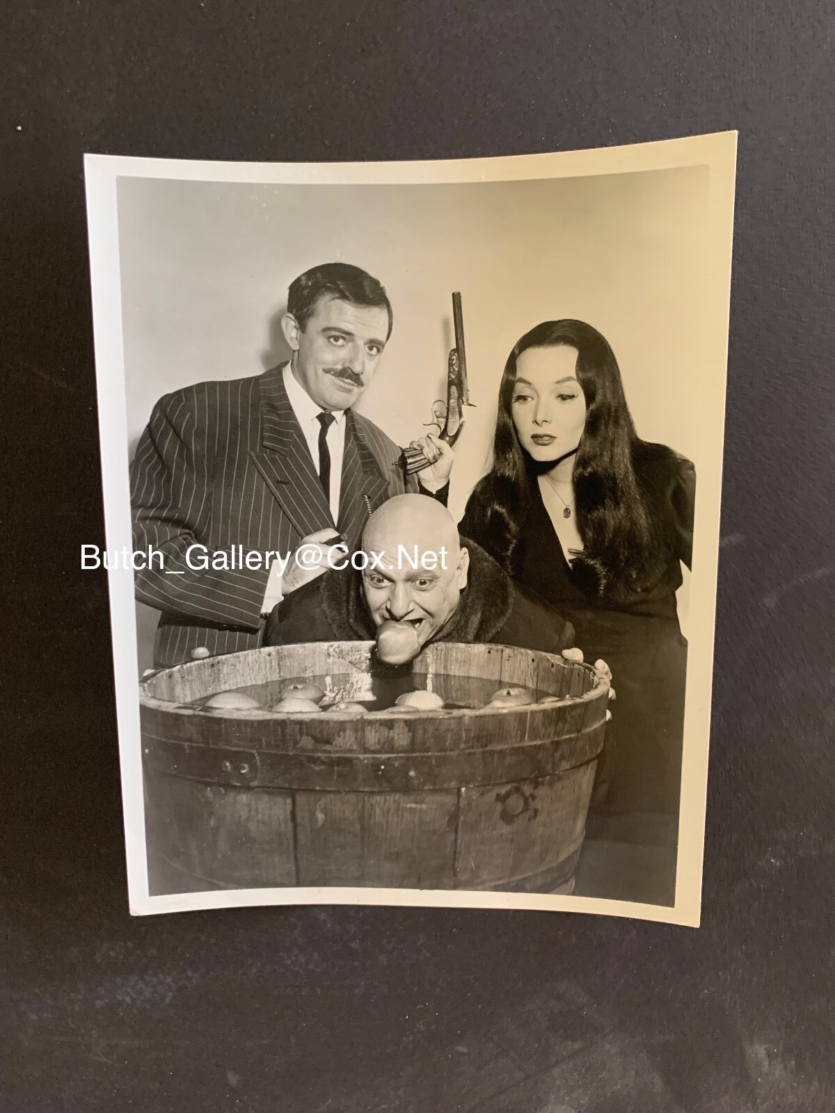 THE ADDAMS FAMILY TV original photo Morticia, Gomez Uncle Fester 1960s