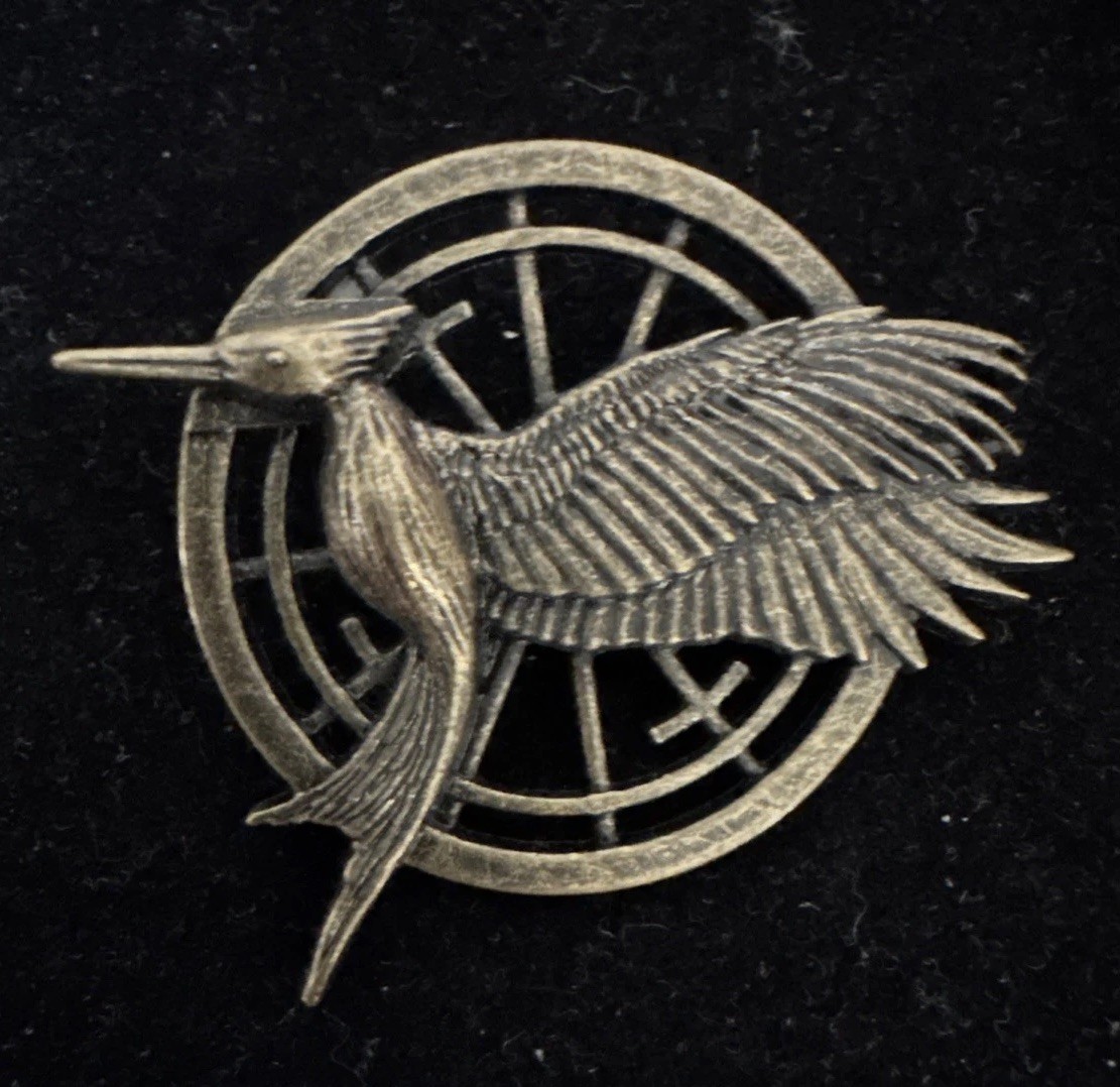 2 -The Hunger Games Movie 2013 Lionsgate Pictures Mockingjay Lapel Pins Lot Set