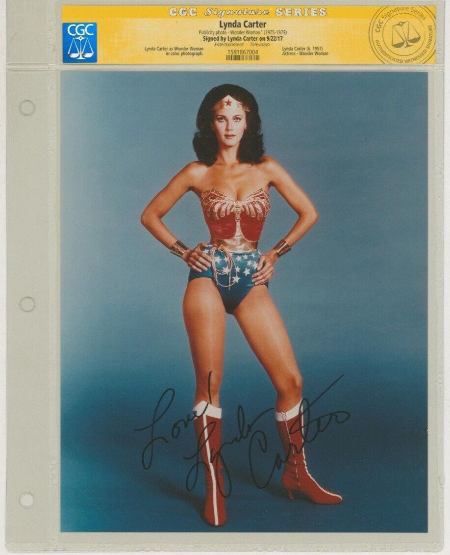 CGC SS Lynda Carter as Wonder Woman Signed Color Publicity Photo TV Show Series