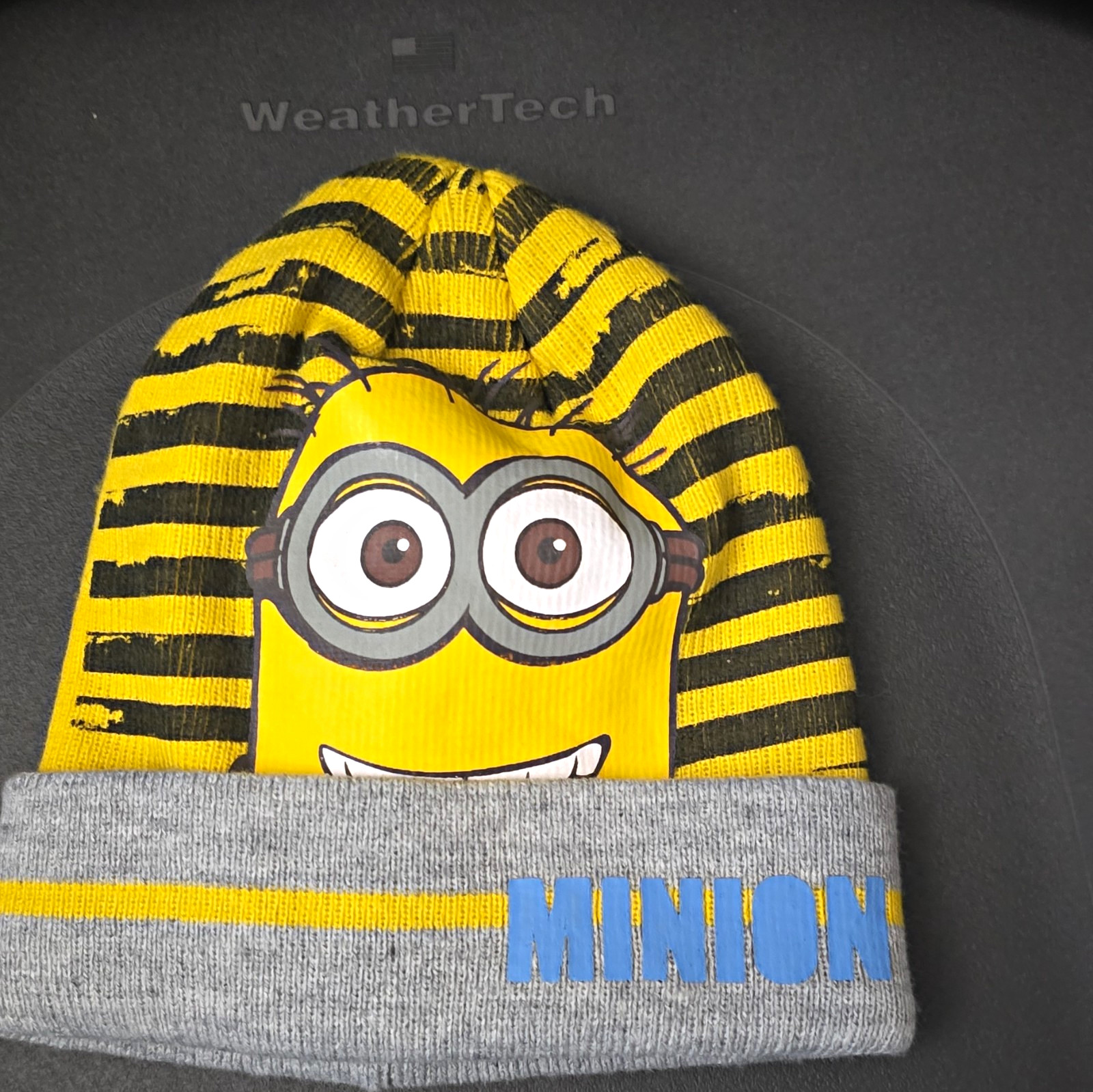 Despicable Me Minion Knit Beanie Hat Original Movies Yellow/Gray Kids Size.
