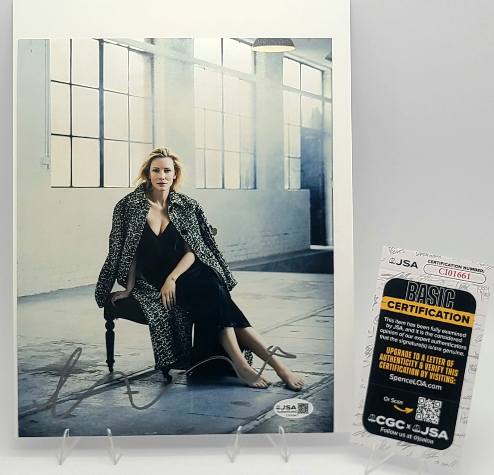 Cate Blanchett Autographed 8×10 Photo – JSA COA – Authentic Movie Star Signature