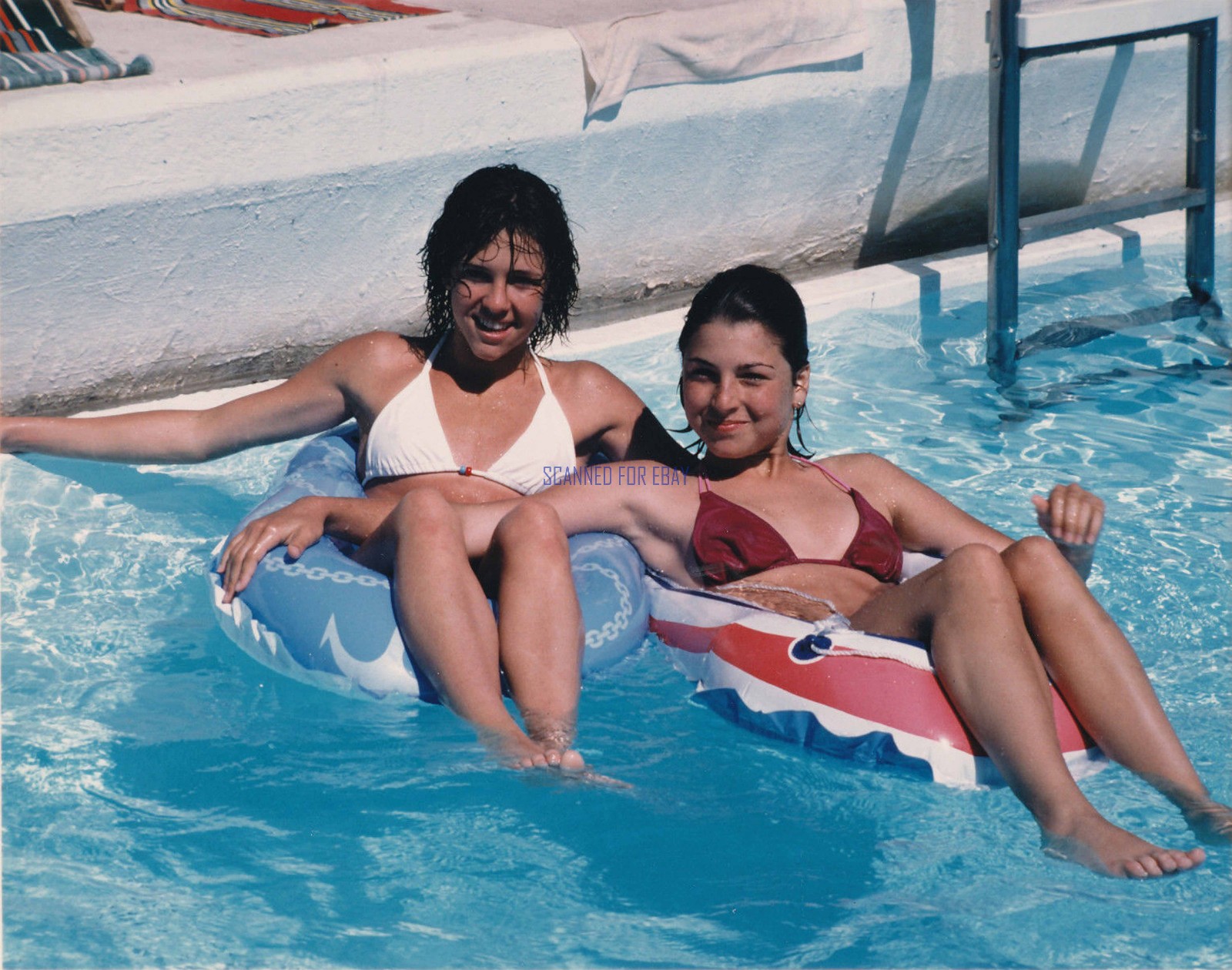 LITTLE DARLINGS TATUM O’NEAL AND KRISTY MCNICHOL GREAT PHOTO