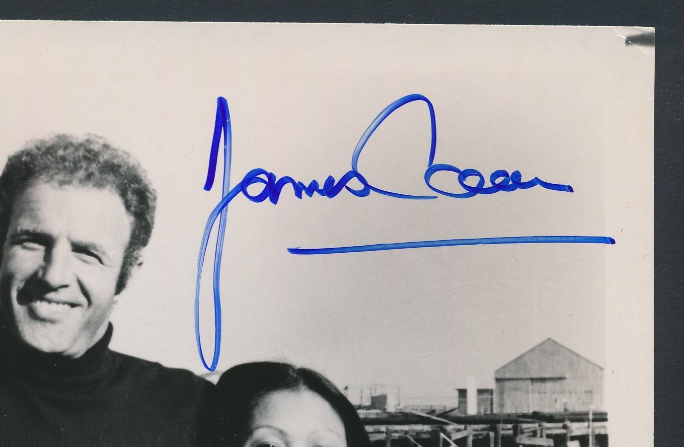 James Caan – Vintage Signed B&W 7×9 Still – “The Killer Elite” – 1975