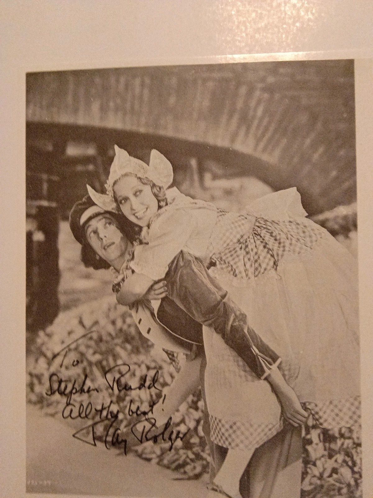 Ray Bolger Wizard Of Oz Scarecrow Signed Photo