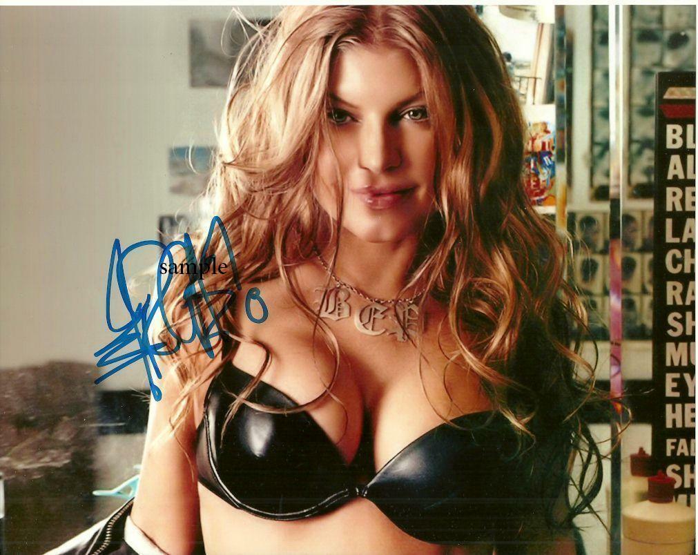 FERGIE #4 REPRINT SIGNED 8X10 PHOTO AUTOGRAPHED CHRISTMAS BLACK EYED PEAS GIFT