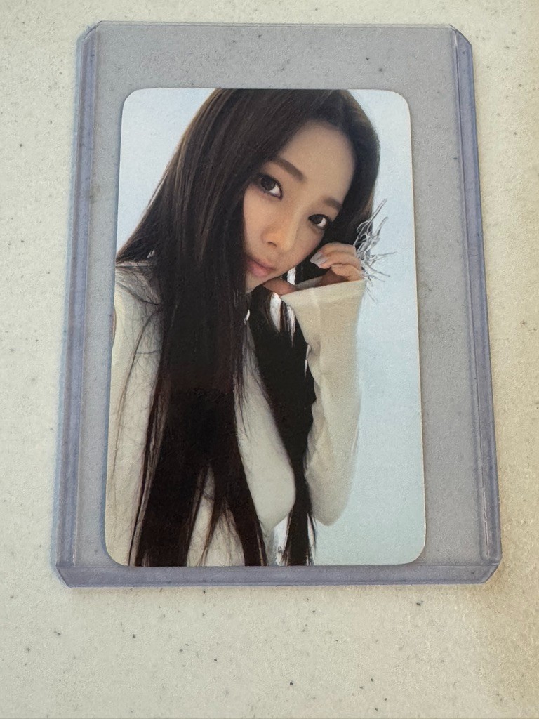 Aespa Exclusive PC from “RichMan POP-UP NYC” Official POB