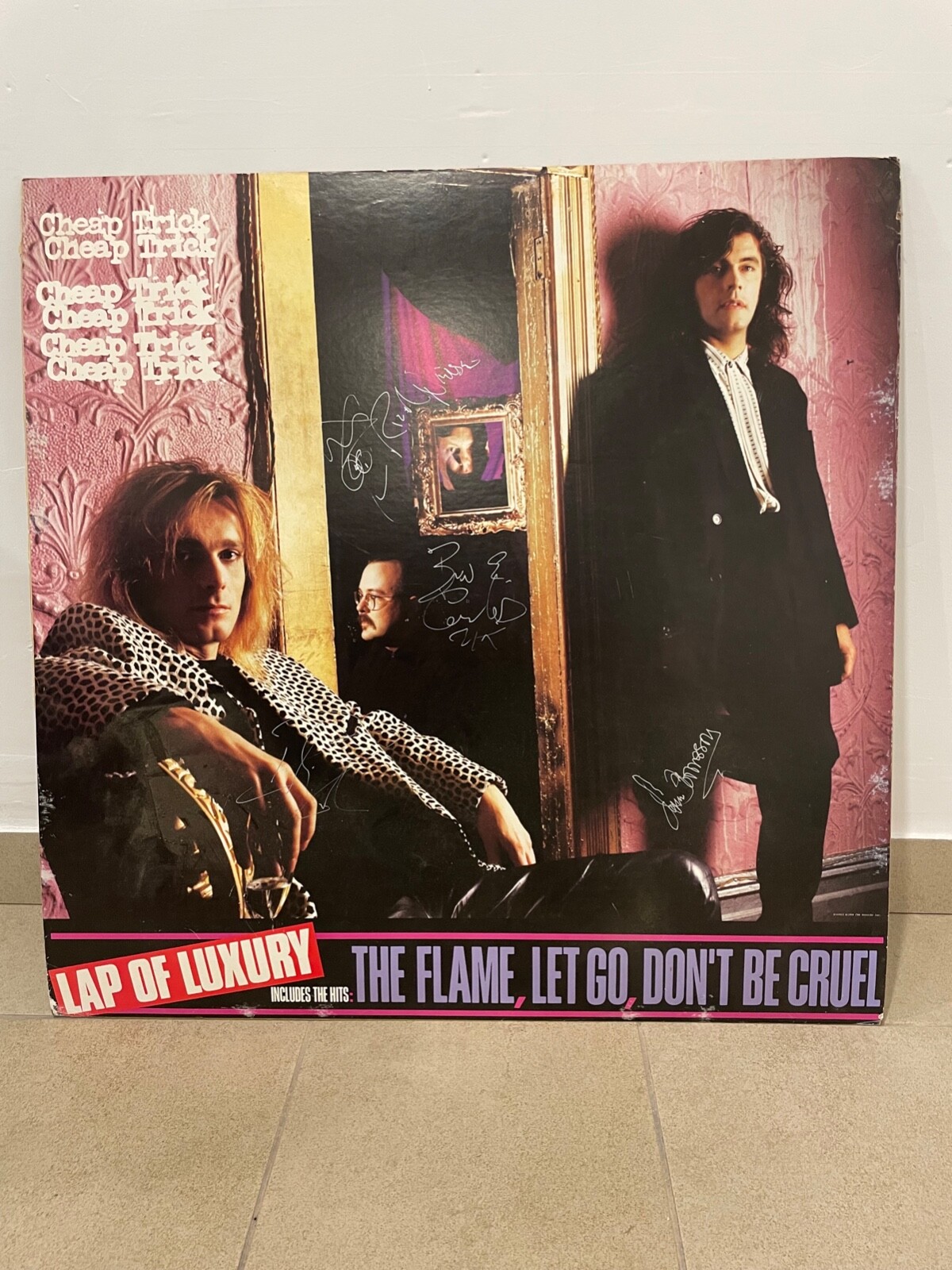RARE CHEAP TRICK  SIGNED W / ALL 4 SIGNATURES – LAP OF LUXURY PROMOTIONAL POSTER