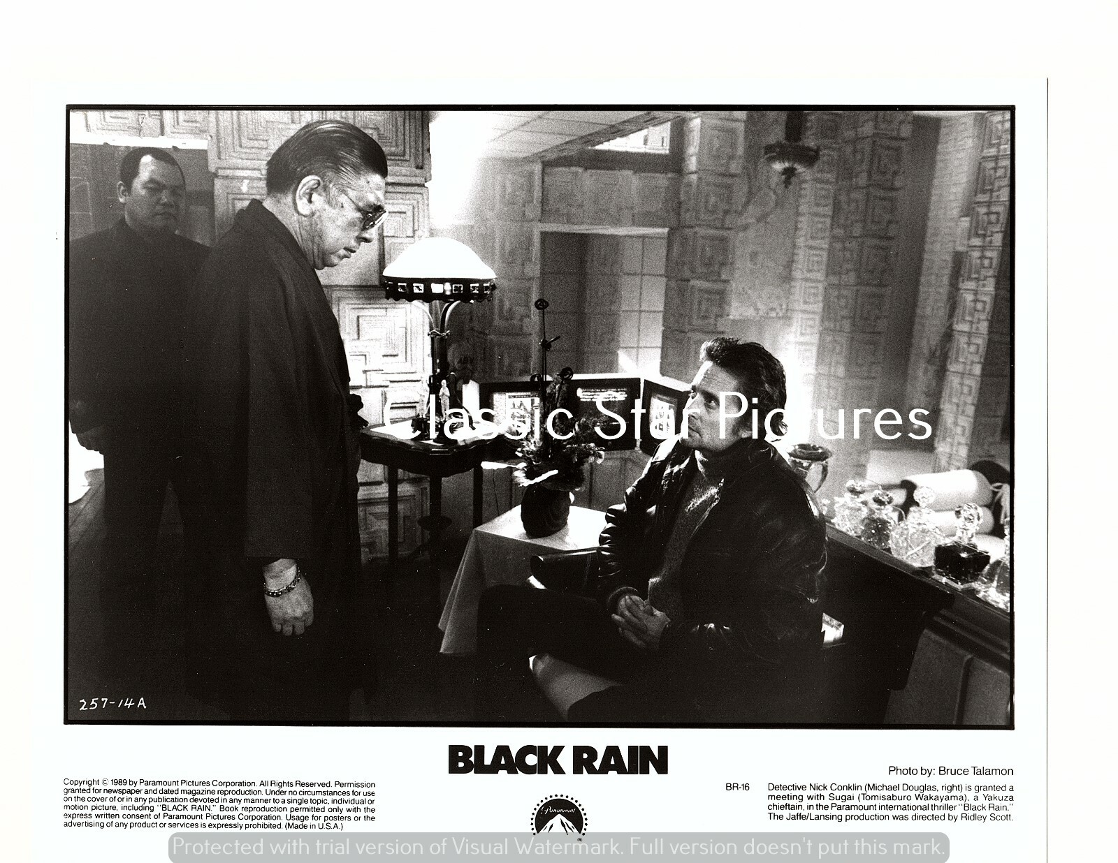 P386 Michael Douglas Tomisaburo Wakayama Black Rain 1989 8 x 10 photograph