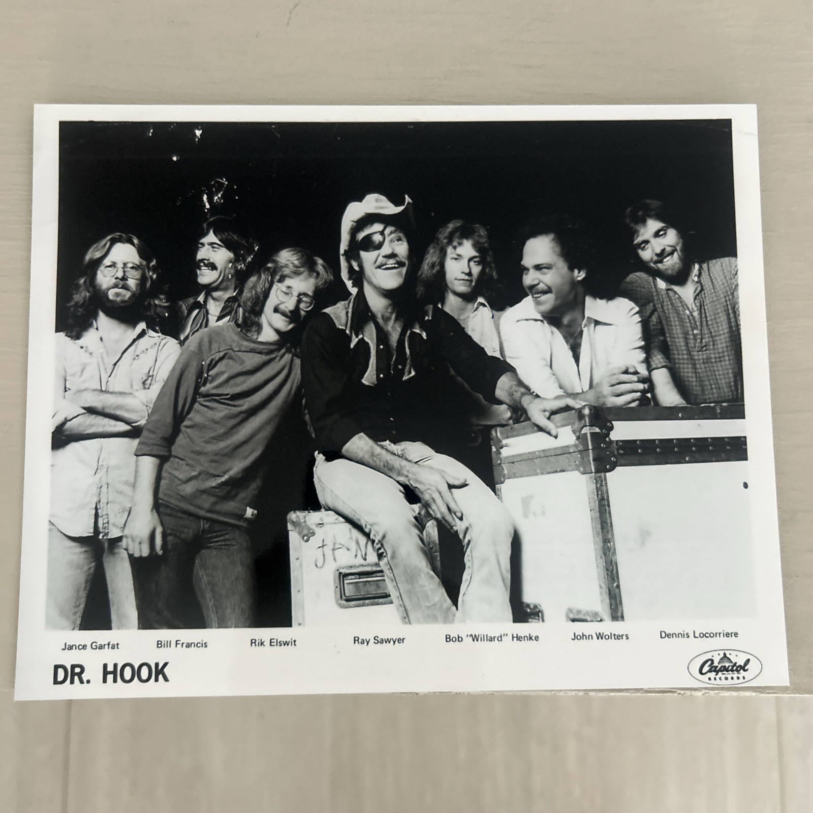 DR. HOOK REPRODUCTION Publicity Promo Photo 8×10 CAPITOL Records
