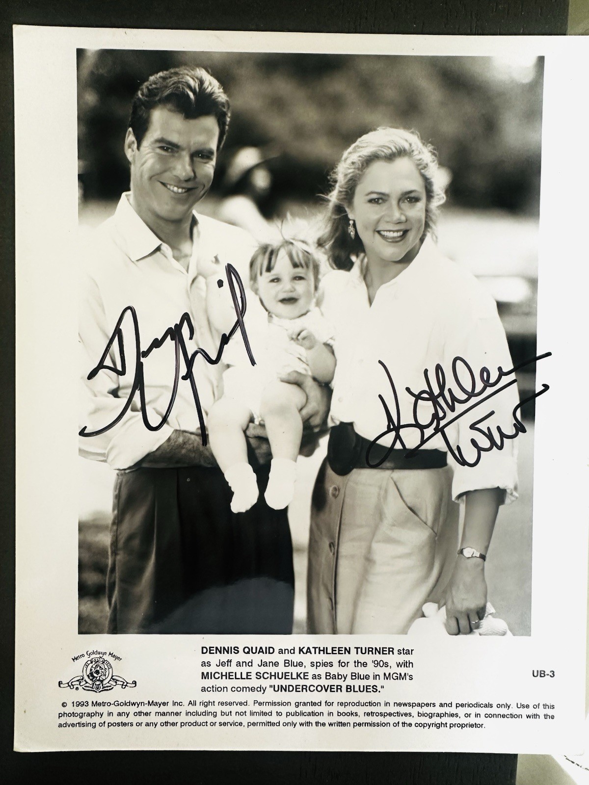 Dennis Quaid & Kathleen Turner signed Undercover Blues Original B&w 8×10 Photo