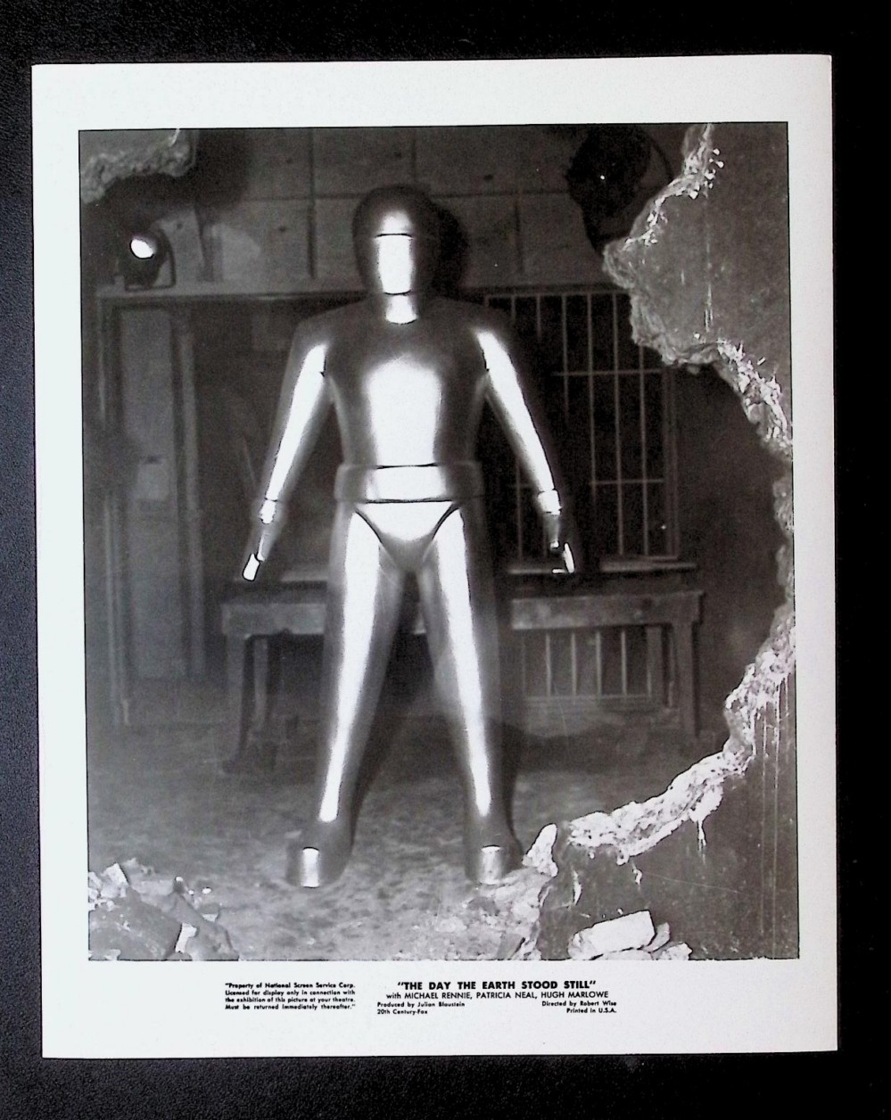 The Day the Earth Stood Still (1951) – 8×10 Still – Gort Robot Action – Reprint