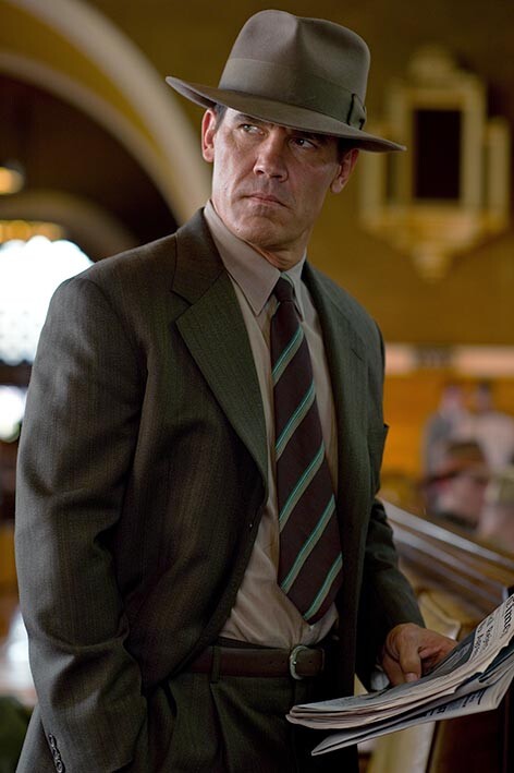 Josh Brolin as John O’Mara in suit Gangster Squad 2013 Photo – CL0271