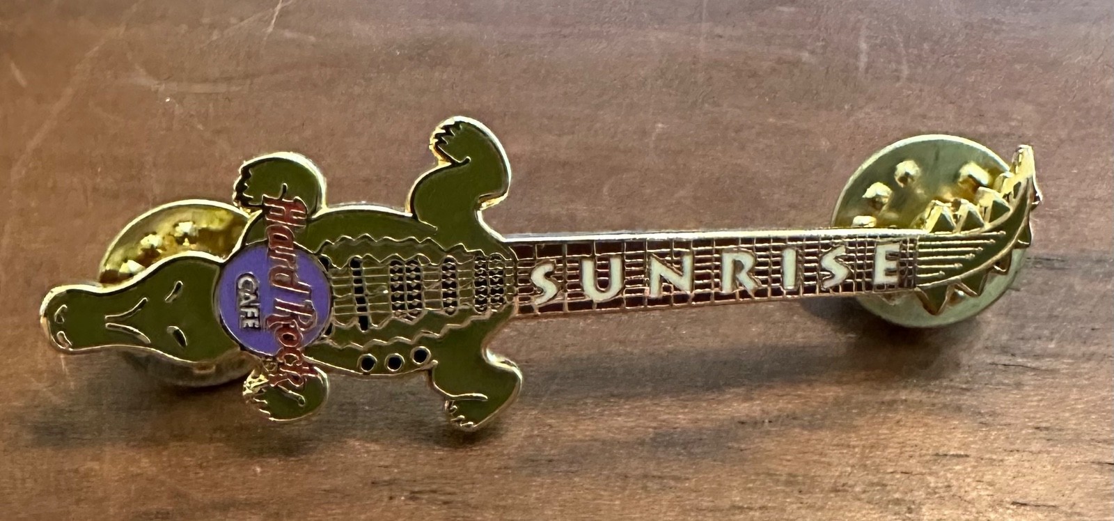 HARD ROCK CAFE PIN SUNRISE ALLIGATOR GUITAR