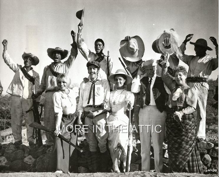 BRIGITTE BARDOT JEANNE MOREAU LOUIS MALLE ORIGINAL VIVA MARIA CAST STILL